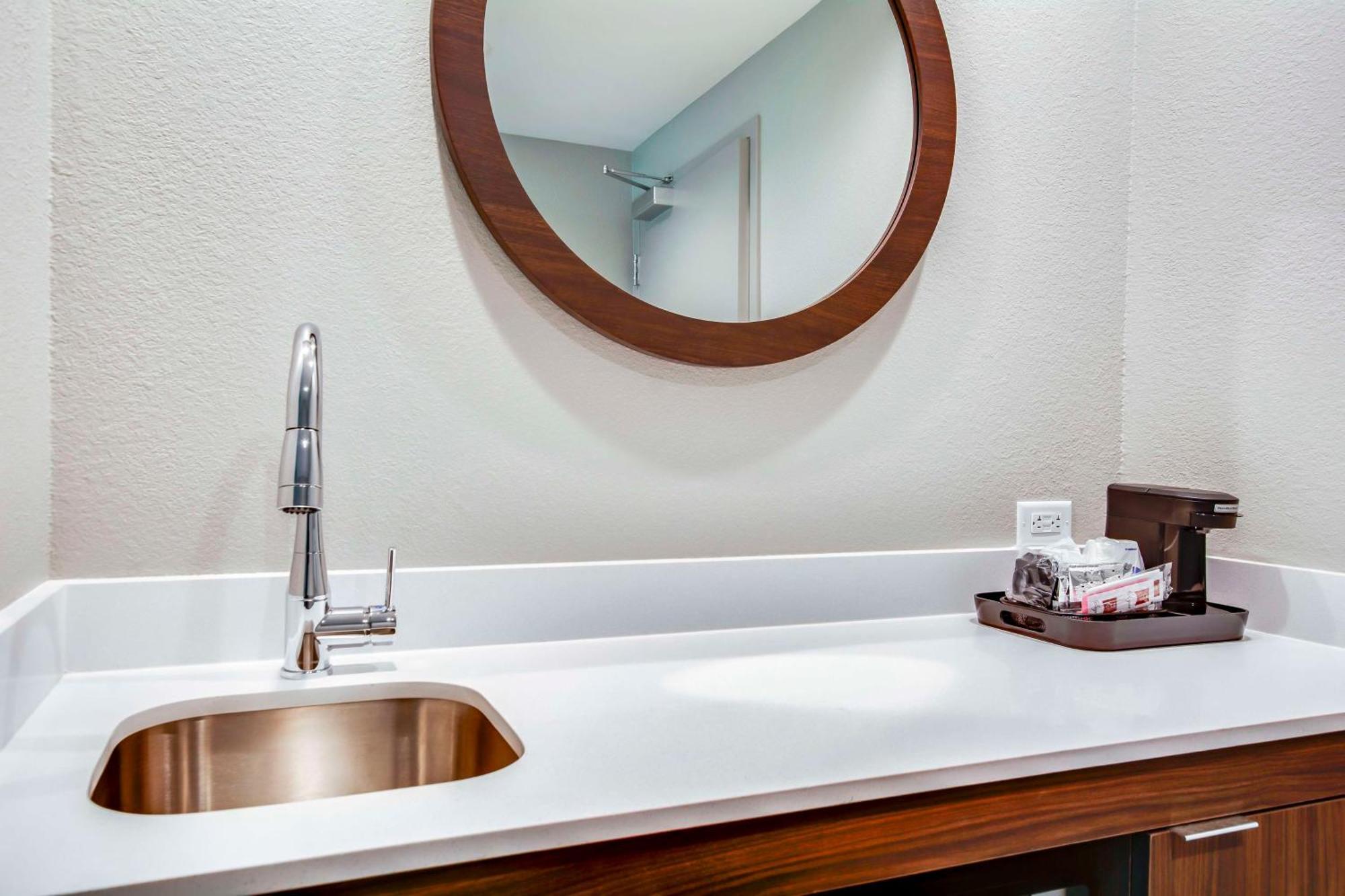 Hampton Inn & Suites By Hilton Louisville East Oxmoor Exteriér fotografie
