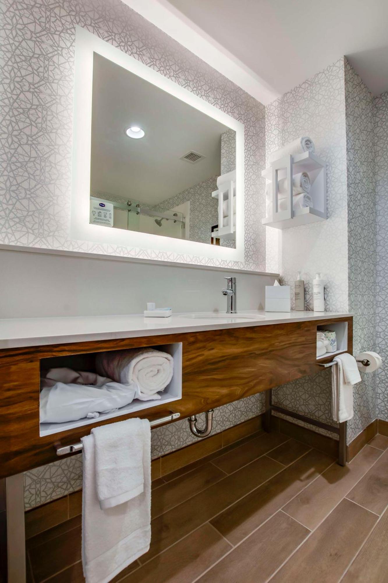 Hampton Inn & Suites By Hilton Louisville East Oxmoor Exteriér fotografie